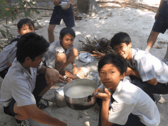 http://img.photo.zing.vn/file_uploads/gallery/w642h/2010/03/24/07/21961269432405.gif